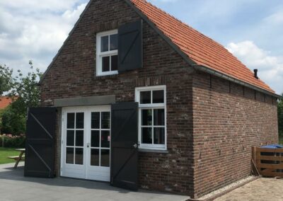 Hier renovatie van schuur naar bar Ammerzoden